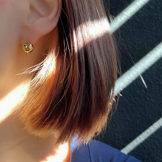 GrownupHeartPierce耳に着用