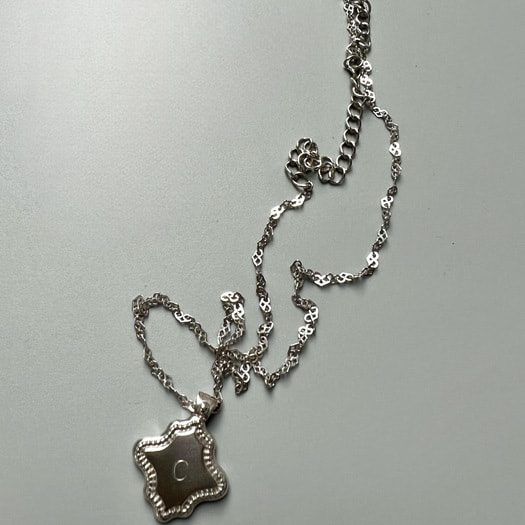 initialchainnecklace