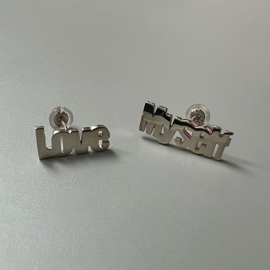 らぶまいせるふの文字ピアス